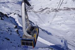 media_352445-944