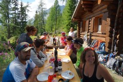 DSC05845-9998